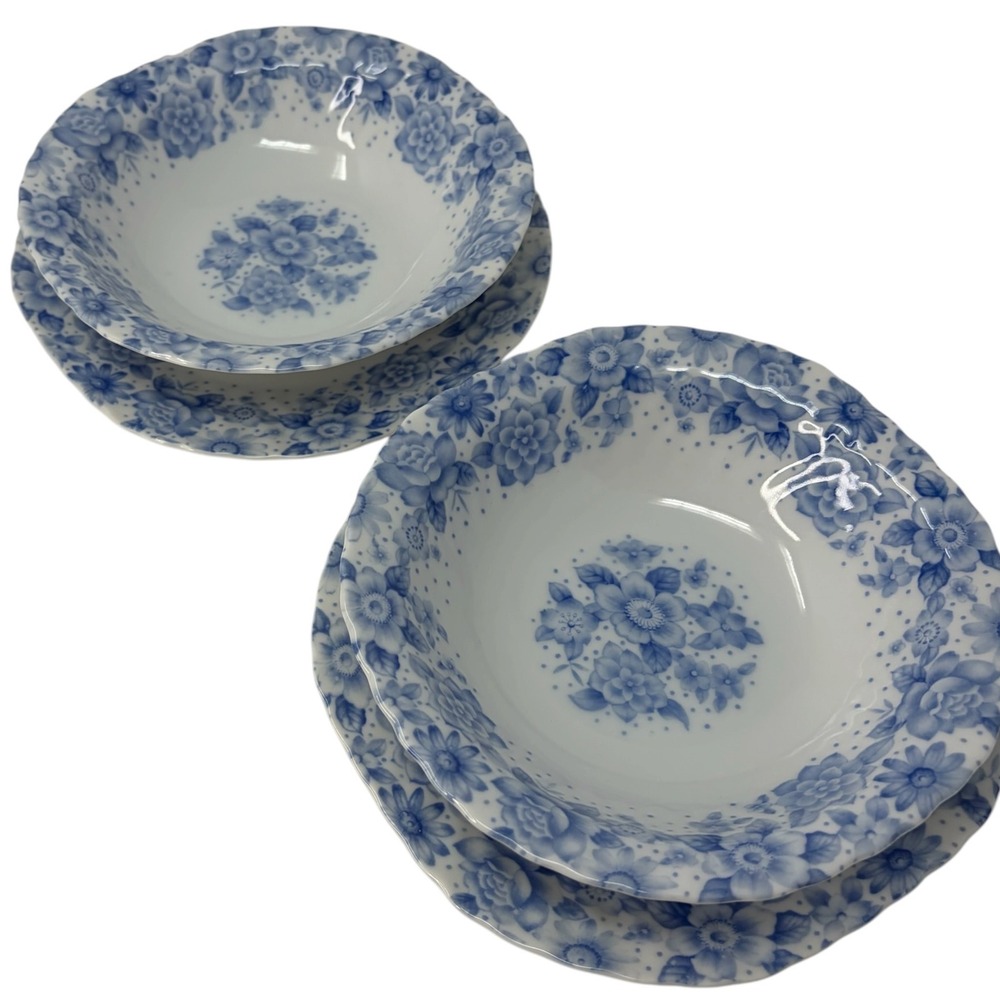 Vintage Japanese Blue White Floral Porcelain 4 Pc Set 2 Plates 2 Bowls